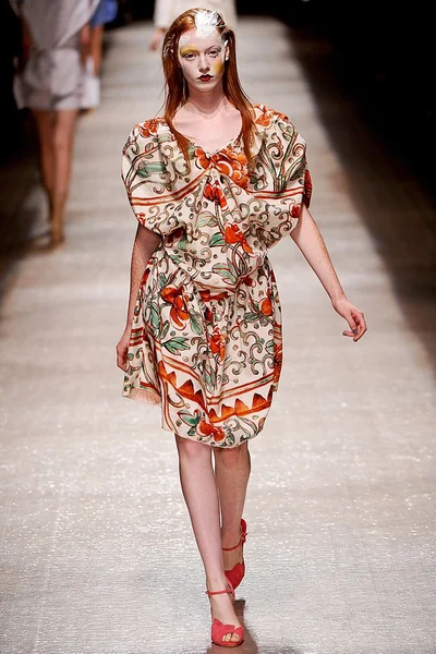 Look 12